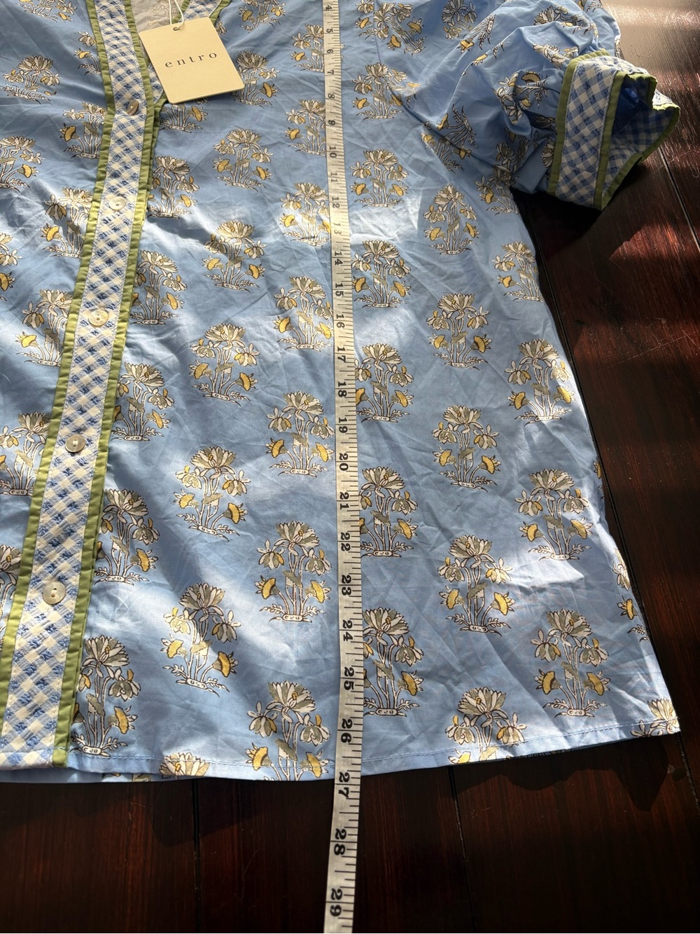 ❤️NEW entro Light Blue Floral Button-Front Puff Sleeve blouse with Green Trim - Picture 8 of 9